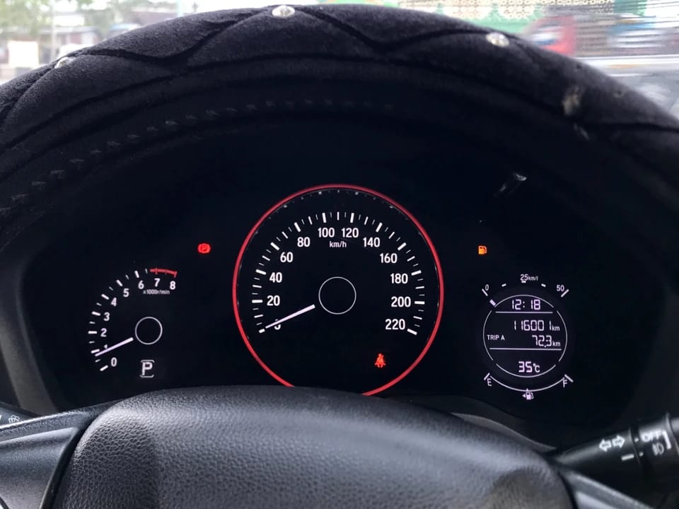 1000058605